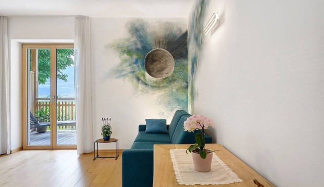 Apartment Miros with Mountain View, Private Terrace and Wi-Fi