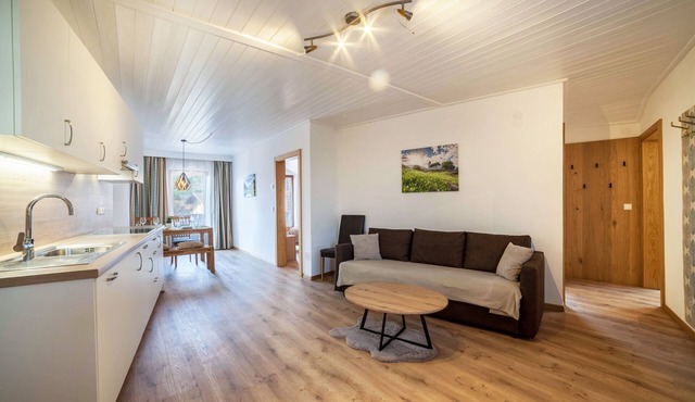 Apartment 'Residence Alpina Family Nr 10' with Shared Pool, Balcony and Wi-Fi
