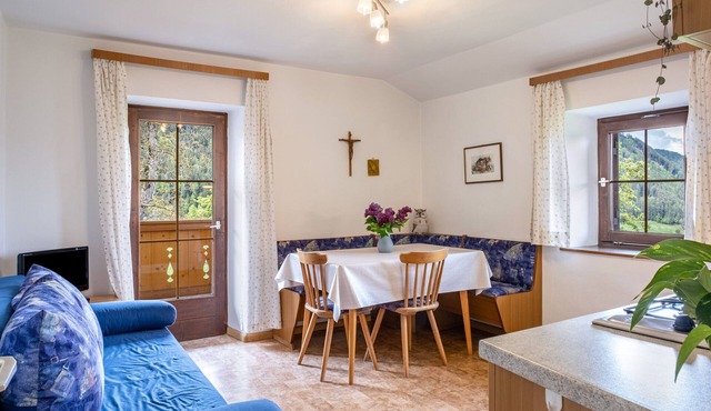 Apartment 'Stablerhof - Löwenzahn' with Mountain View, Garden & Wi-Fi