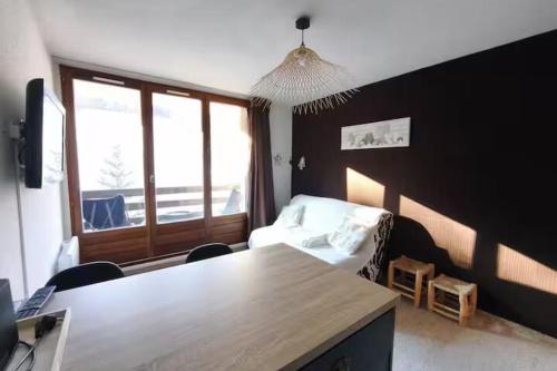 Apartment with Balcony and View in Sauze