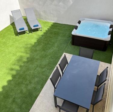 Appartement tout confort avec jacuzzi privatif