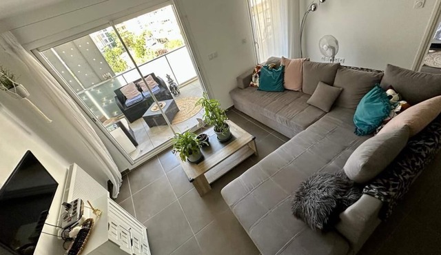 Appartement 3 Chambres Avec Parking Gratuit à Port Marianne