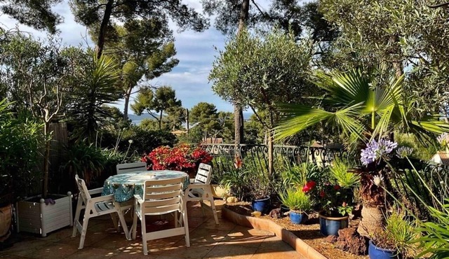appartement dans maison de caractère avec grand jardin
