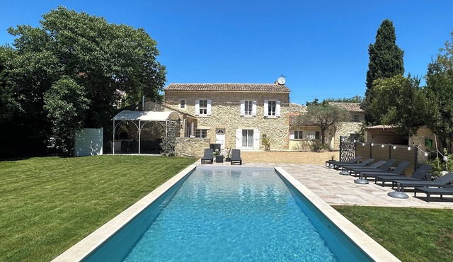Authentic Provencal House with swimming pool