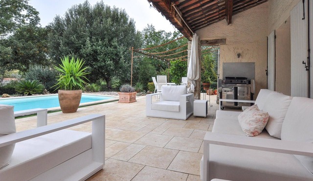 Awesome home in Seillans