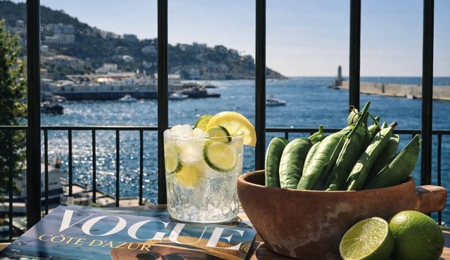 Azure Ocean panoramic Getaway