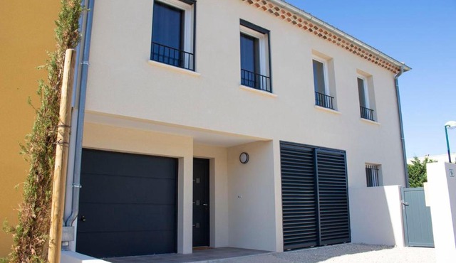 BASTIDE 9