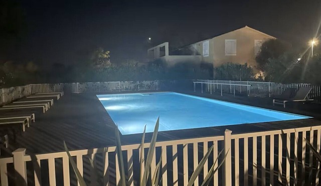 Bastidon Air-conditioned, Swimming pool, 5 min St-Rémy (Linen included)