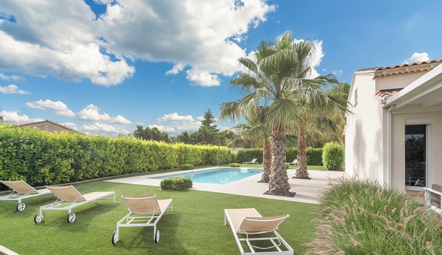 Beautiful villa with swimming pool