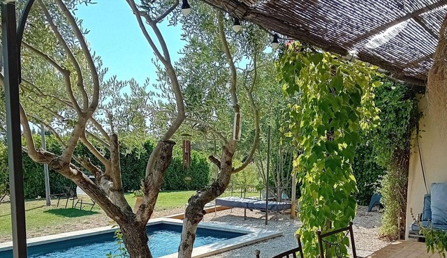 Beautiful villa with private pool in the Luberon