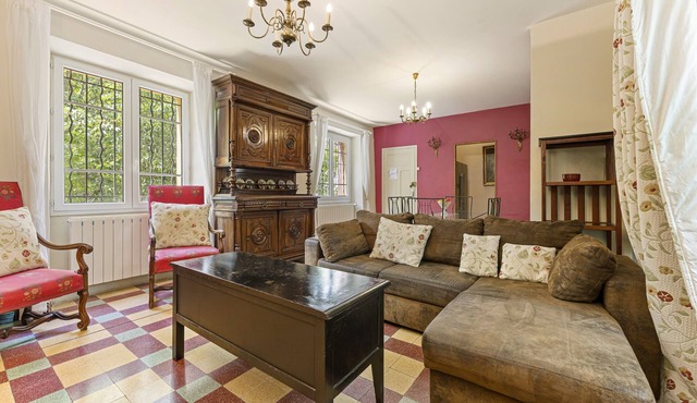 Bed and Breakfast 'Mas Abicou - Celeste' with Shared Pool, Private Terrace and Wi-Fi