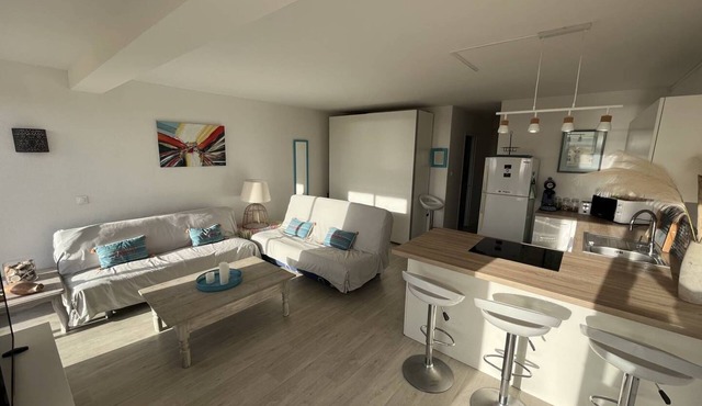 bedroom facing the sea