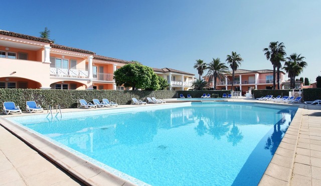 Bel Appartement à 3km du Port de Grimaud