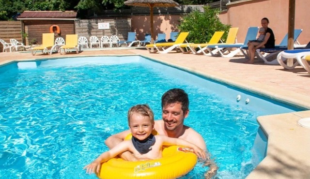 Camping 4 étoiles - Piscine - ccbehhb
