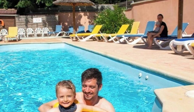 Camping 4 étoiles - Piscine - ccbehia