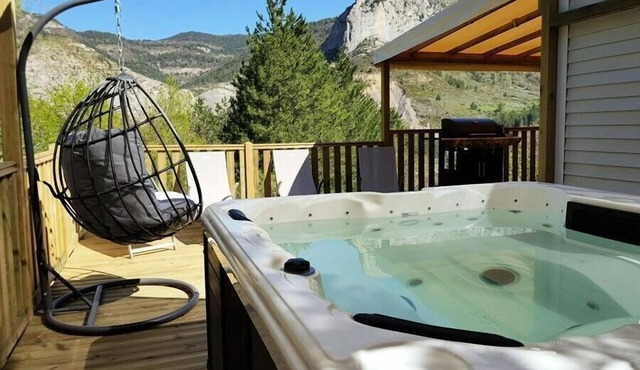 Camping les Princes d'Orange* - Comfort Loggia 3 rooms 4 people Garden View Air-conditioned