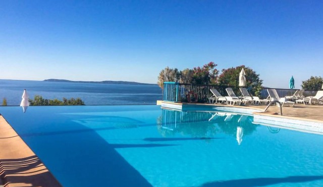 Cap Nègre : Domaine de la Pinède by Interhome