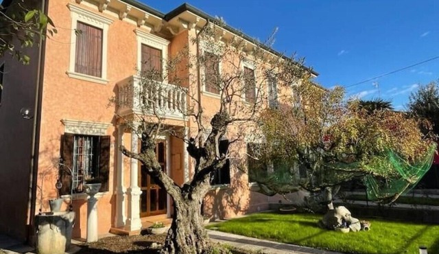 Casa Argia: Elegant Art Nouveau B&B in Padua