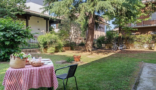 Casa Cedrus with Shared Garden