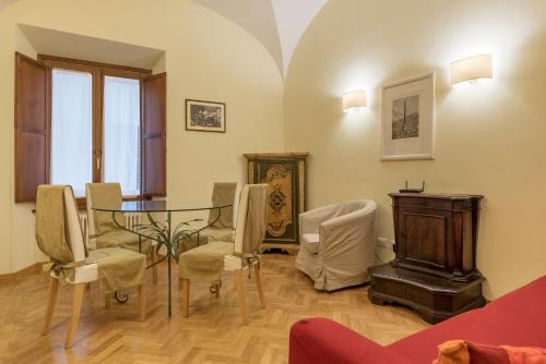 Casa Cornacchie - FromHometoRome