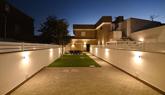 casa vacanze PONENTE APARTMENT LEONARDO AIRPORT