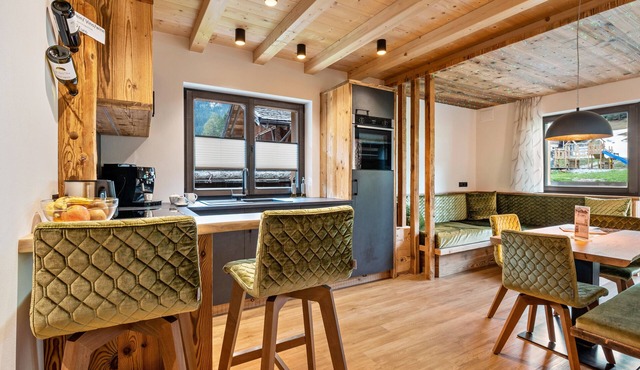 Chalet "Blosegghof Waldblick" with Mountain View, Private Terrace and Wi-Fi