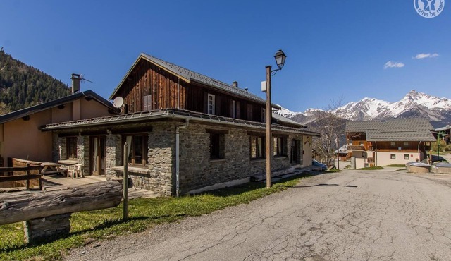 CHALET LES SARRAZINS