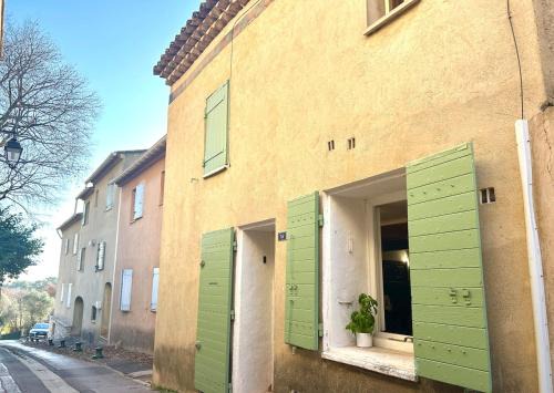 Charmante maison de village avec clim et parking à proximité d'Aix-en-Provence