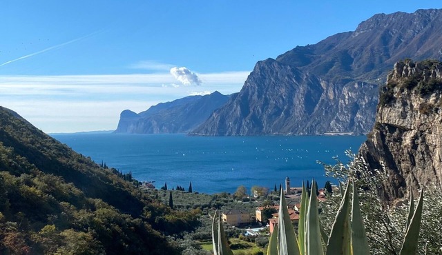Charming apartment with studio in the historic old customs house in Nago-Torbole.