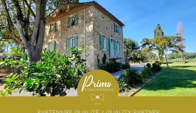 Charming family home in the heart of the vineyards - Private park & swimming pool