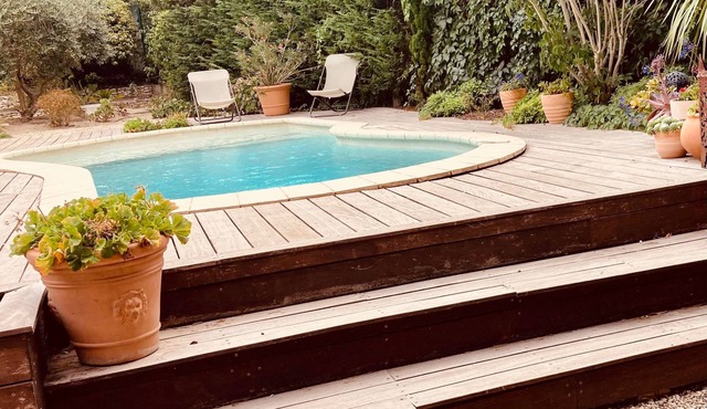 Charming villa, well-equipped, sleeps 4, 3 bedrooms, very quiet.