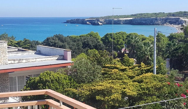 Charming Holiday Apartment in Torre dell'Orso with Sea View, Air Conditioning & Balcony; Parking Available