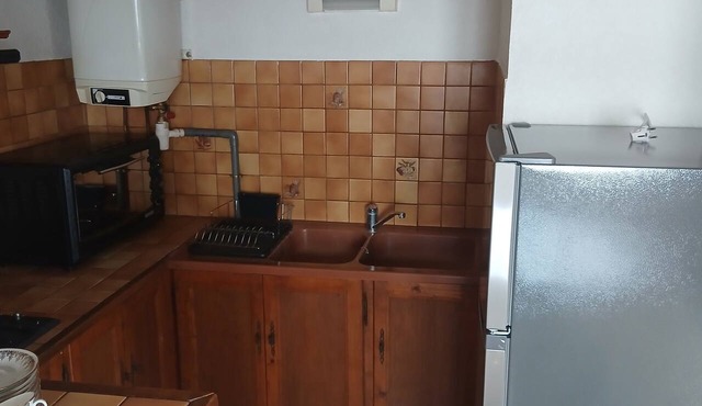 CHARMING, SECLUDED ONE-BEDROOM APARTMENT NEAR NATURE, GUARANTEED PEACE AND QUIET, CLOSE TO SHOPPING