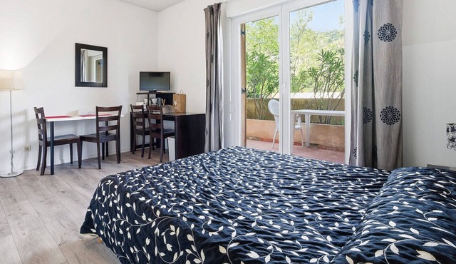 Charming Studio - Sleeps 2 - bright