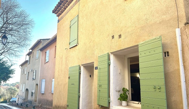 Charming village house near Aix-en-Provence