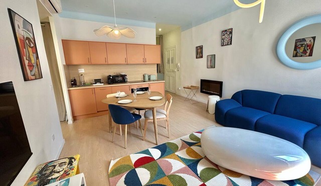 Chez Laura & Thomas - charming 2BR Vieux Port/Place Huiles