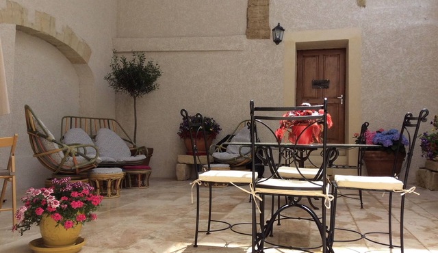"Chez REMYETTE" Gîte in the heart of the Camargue in Occitania.