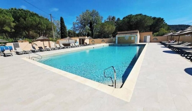 Chic bungalow: Private terrace, Barbecue & swimming pool