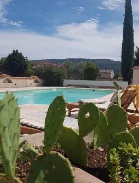 Clos Saint Antoine - Grand T2, terrasse, piscine, terrain de pétanque
