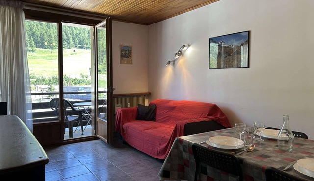 Comfort in the mountains, spacious studio 4 people, central Montgenèvre