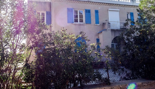 Cosy apartment for 2 people with WIFI, A/C, TV and parking