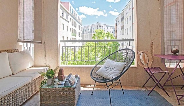 Cosy T2 Terrasse-clim-parking-tramway