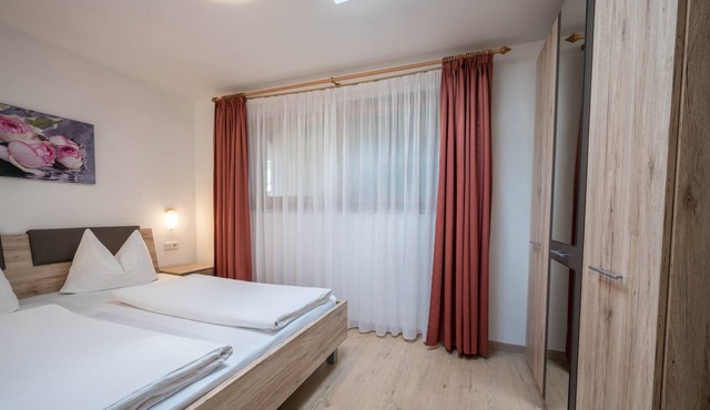Cozy Apartment Edelweiss with Mountain View, Wi-Fi, Sauna, Terrace & Balcony; Parking Available