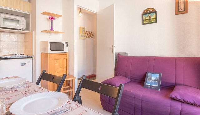 Cozy Mountain Apartment for 5 in Montgenèvre - Ski Locker & Parking Included