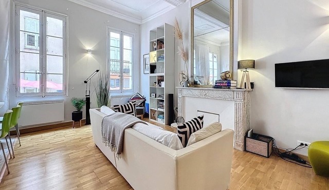 "DesignLoftSophia" vacation apartment in the historic old town of Grasse