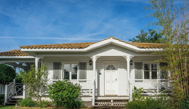 Detached villa set in a lovely Mediterranean garden with pool.