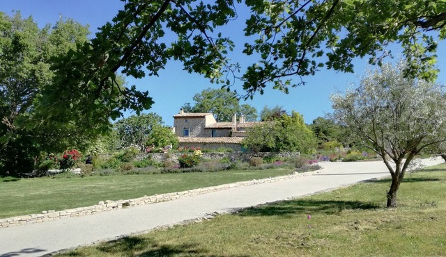 Domaine de La Lave Camille Authentique mas Provençal Pour Amoureux de la Nature