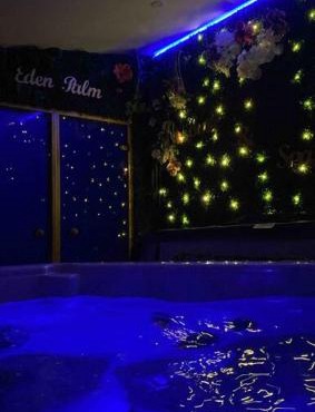 Eden palm suite & spa