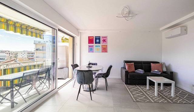Elegance and serenity with terrace, view & A/C
