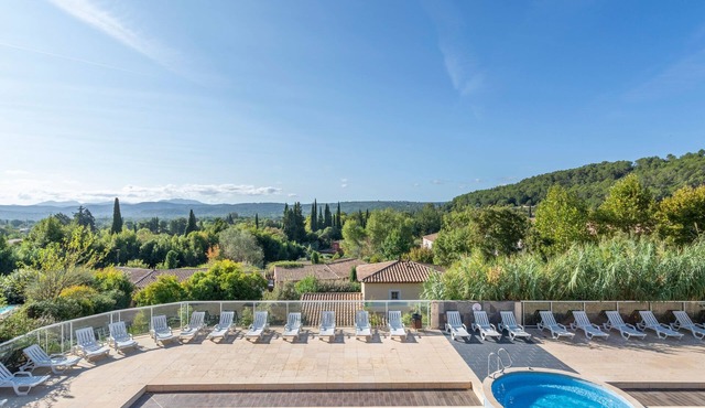 Escapade provençale avec piscine | Vue imprenable